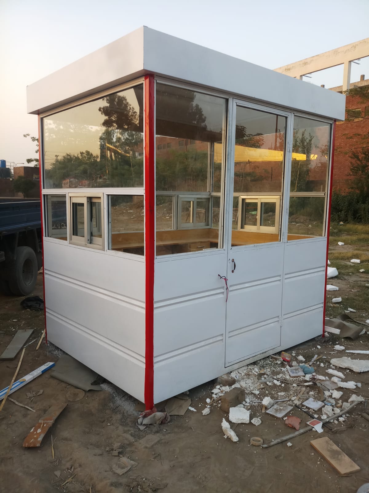 Portable toilet unit